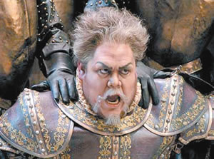 Quinn Kelsey in the Chicago Lyric Opera production of ‘Rigoletto’