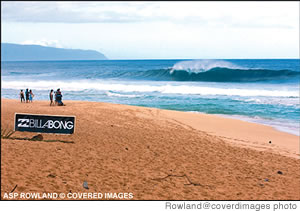 captures what's left of the Vans Triple Crown Pipeline Masters